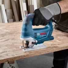 Лобзик BOSCH GST 750 (case)